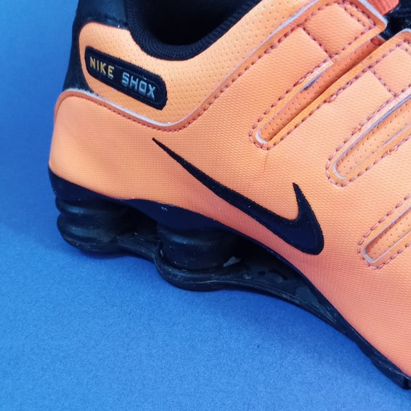 Nike Shox NZ Leather Running Shoes Sneakers Orange Crimson Black Men’s 378341-801