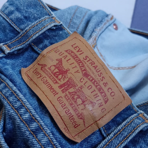 Vintage Levi's 550 Denim Blue Jeans High Waist Made In Canada