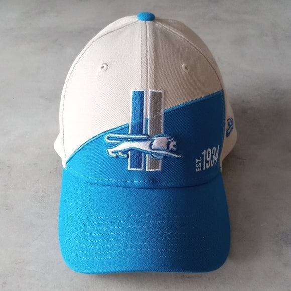NWOT New Era Cream/Blue Detroit Lions 2023 Sideline Historic 39THIRTY Flex Hat