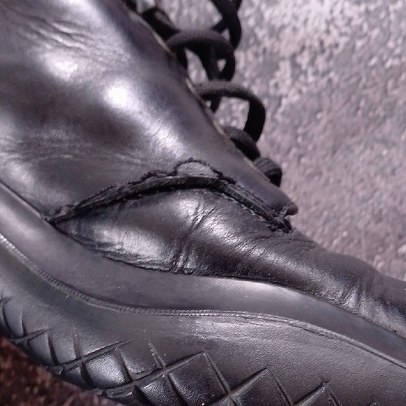 PRADA Men's Black Leather Boots 0825