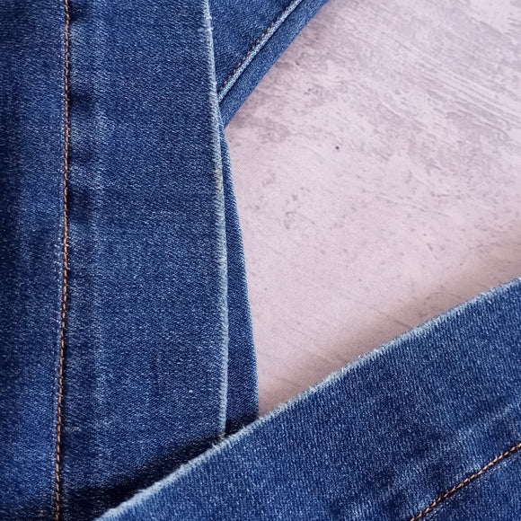 Good American, Good Legs Flare Style GFDV380T