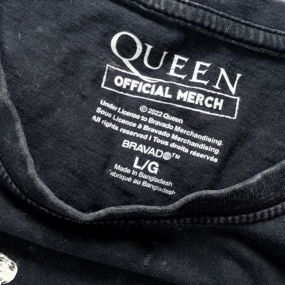 Official Quuen Band Tee Crop Top