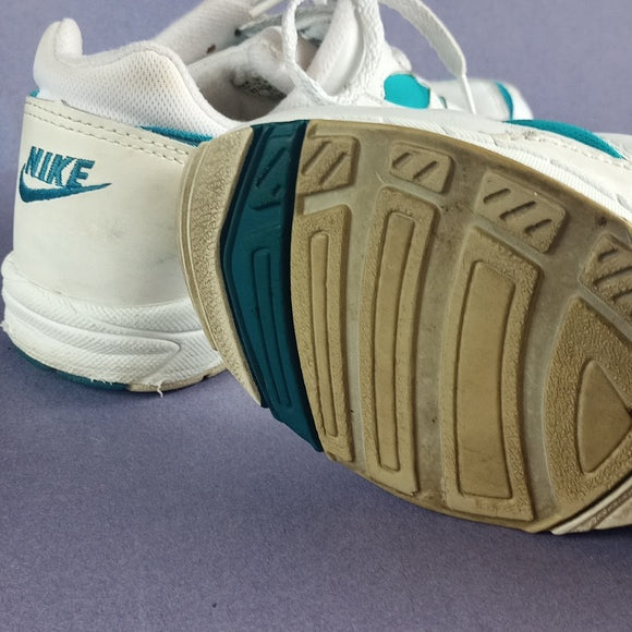 Vintage Nike Run/Walk Athletic Shoe Women's