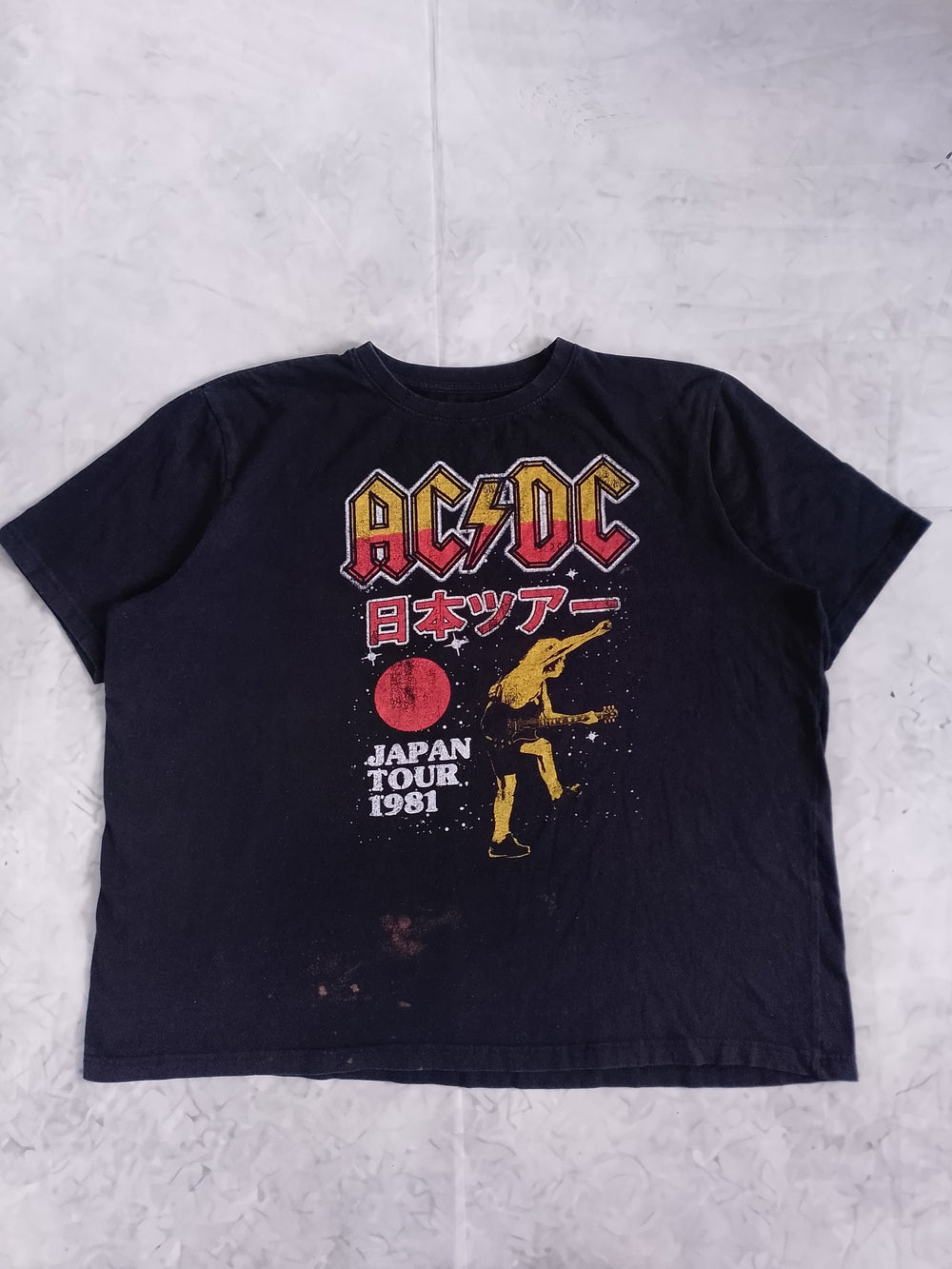 MODERN AC/DC apan Tour 1981 Graphic Band Tee
