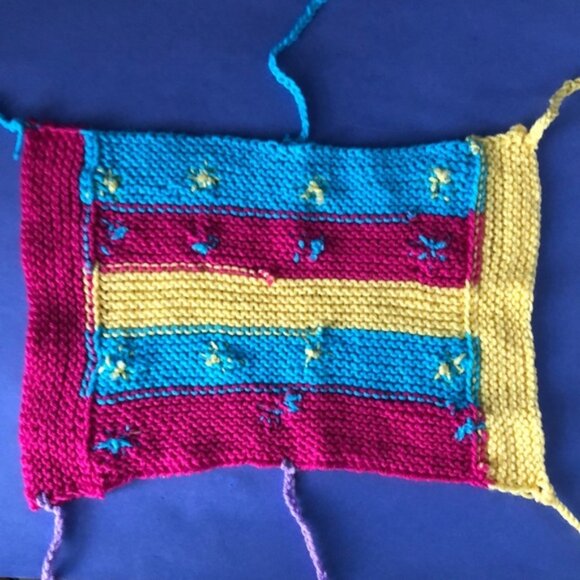 NWOT Vintage Hand-Knitted Made-in-Canada Colourful Baby Welcoming Mini Blanket