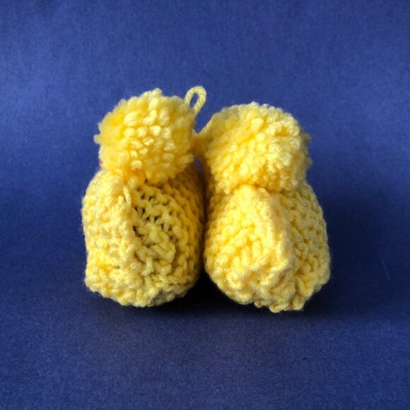 NWT Vintage Handmade Knitted Sunshine Yellow Children’s Slipper Booties