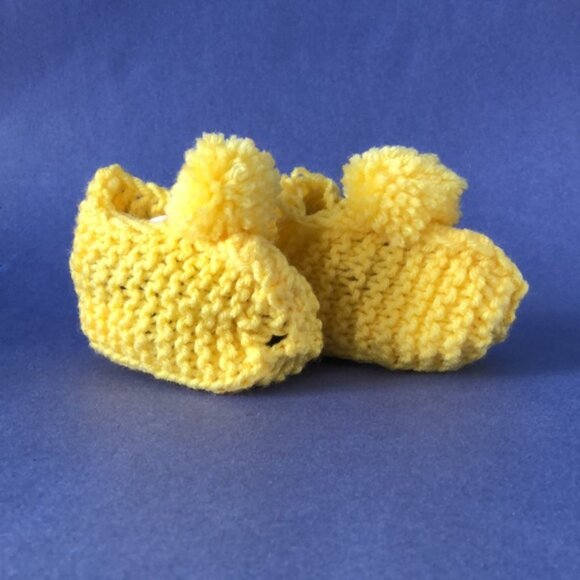 NWT Vintage Handmade Knitted Sunshine Yellow Children’s Slipper Booties