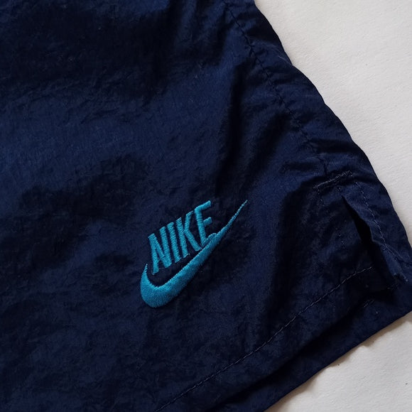 Vintage 90 Nike Big Logo Shorts unisex