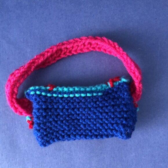 NWOT Vintage Hand-Knitted Made-in-Canada Colourful Teal Mini-Purse Bag