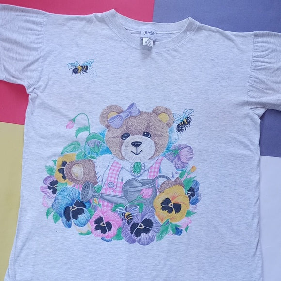 Vintage 90s Teddy Bear In Flower With Bee's Graphic T-Shirt