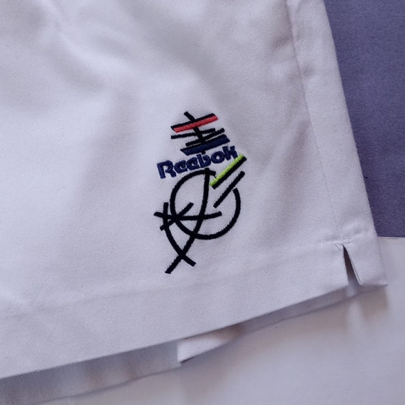 Vintage Reebok Essential Shorts Unisex