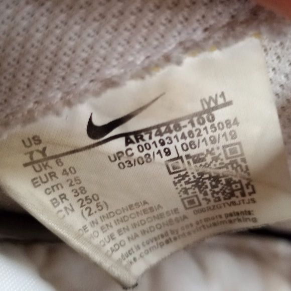 Nike Air Force 1 Low Removable Swoosh White Green Strike (GS) NIKE AR7446-100