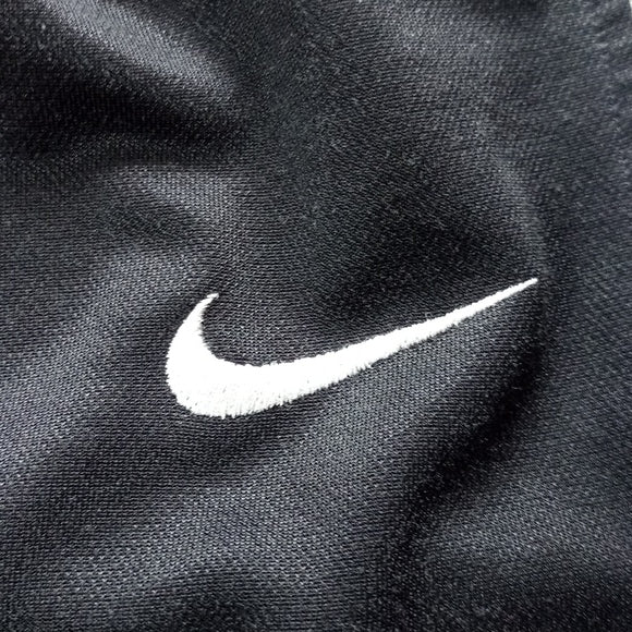 Vintage Team Nike Essential Shorts Unisex