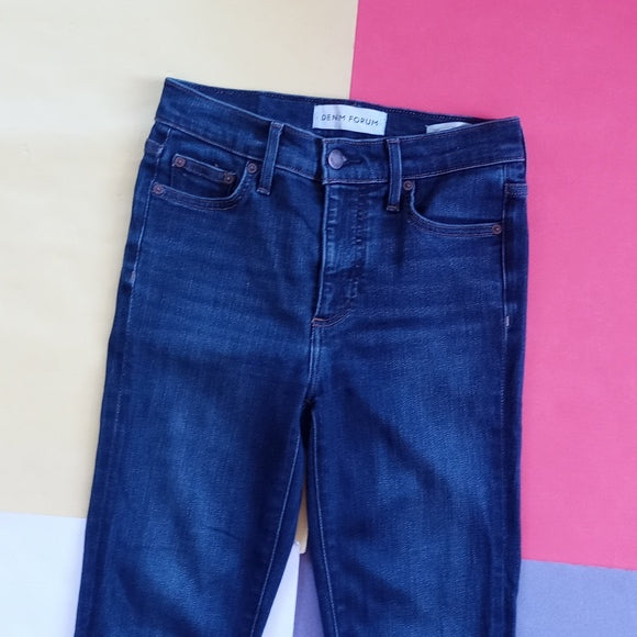 Denim Forum The Nico Mid-Rise Skinny Crop Denim Jeans UHS10-6113A-38