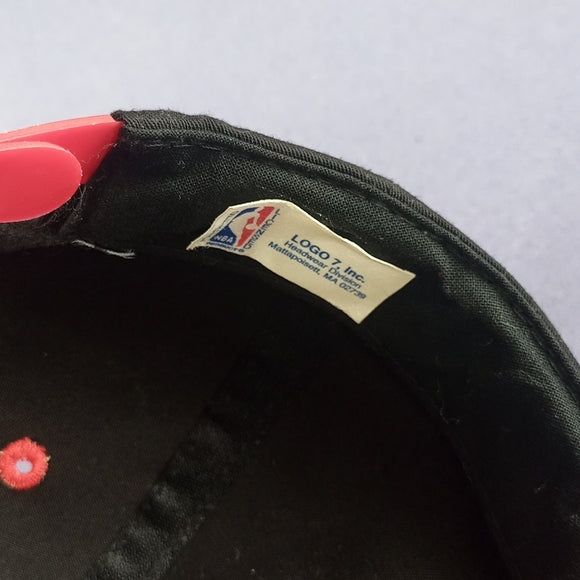 Vintage 90s Chicago Bulls LOGO 7 Official NBA Snapback Hat