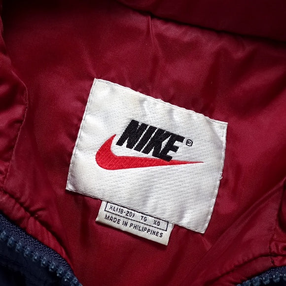 Vintage 90s Nike Essential Puffer Vest unisex