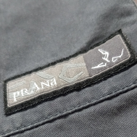 PraAna Men's Gray Cargo Shorts CHIN LENGTH BREATH