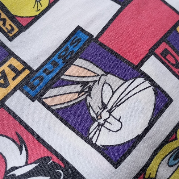 Vintage 1998 Looney Tunes Button Up Shirt unisex