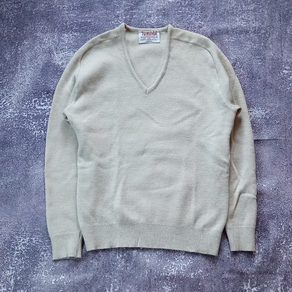 Vintage 90s TUNDRA 100% Wool V-Neck Sweater