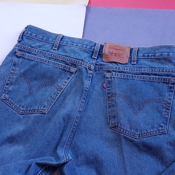 Vintage Levi's 550 Denim Blue Jeans High Waist Made In Canada