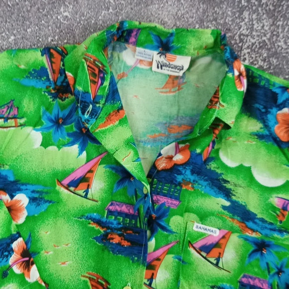 Vintage BAHAMAS Style Button-Up Shirt Hawaiian