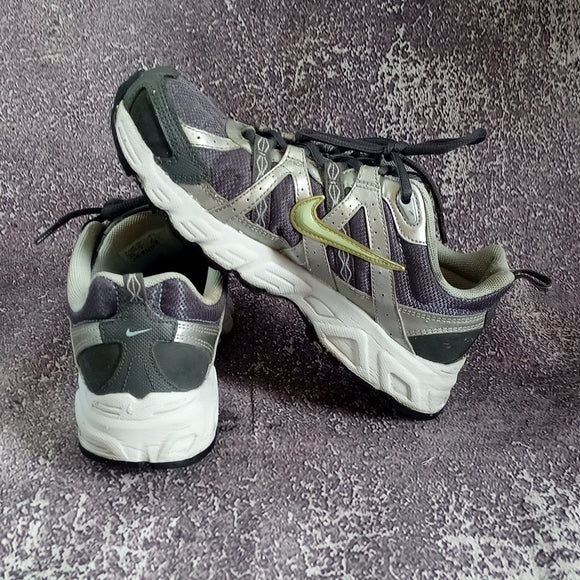NIKE AIR ALVORD 7 Athletic Training Women's Shoes Size 8.5 354133-041 MOM SHOES
