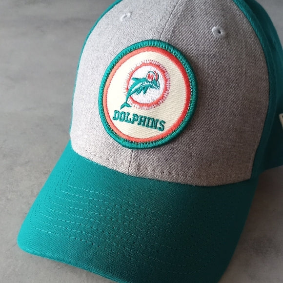 NWOT New Era Heathered Gray/Aqua Miami Dolphins 2022 Sideline 39THIRTY Historic