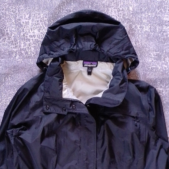 PATAGONIA WOMEN'S RAINCOAT