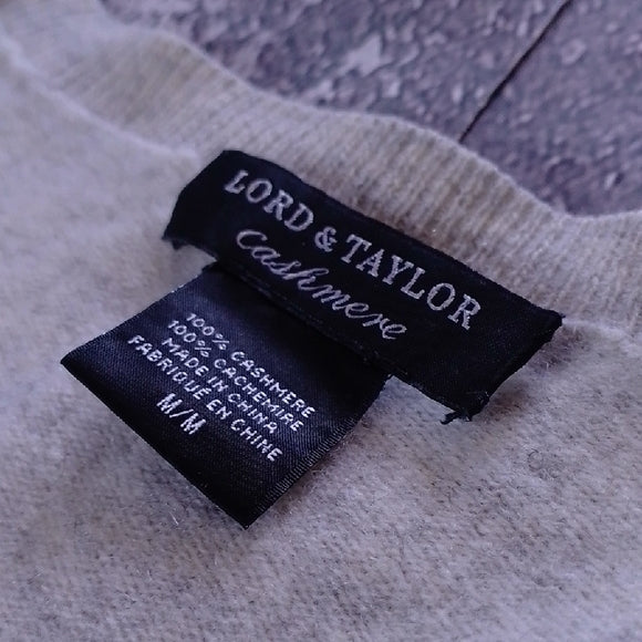 LORD & TAYLOR cashmere Gray V-Neck Sweater