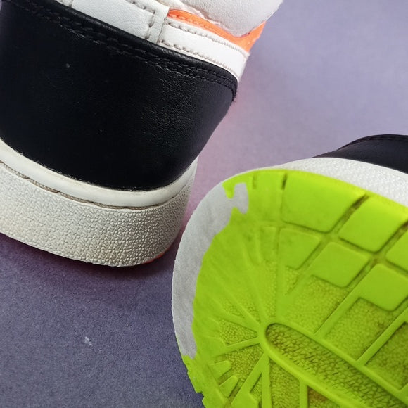 Jordan 1 Mid Composition Notebook (GS) Shoes 554725870