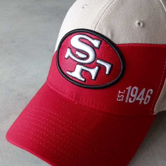 NWOT New Era Cream/Scarlet san Francisco 49ers 2023 Sideline Historic Flex Hat