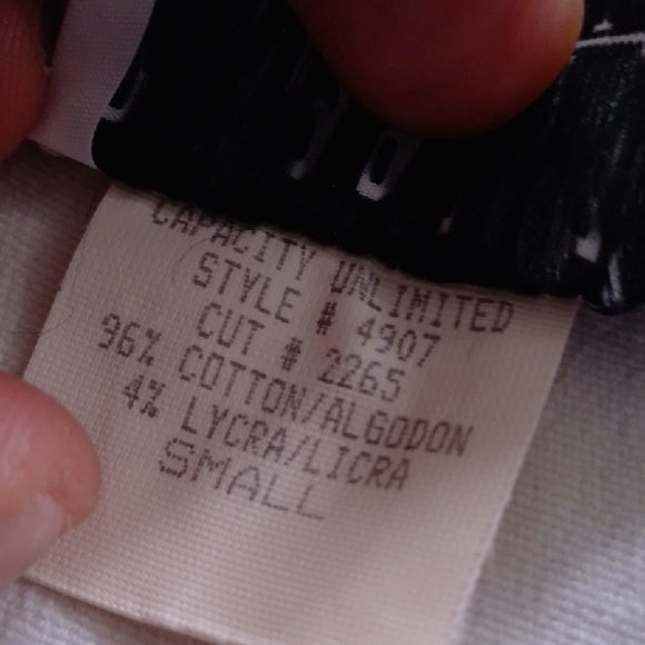 VINTAGE 90s CAPACITY UNLIMITED Stylish White Sleeveless Jacket