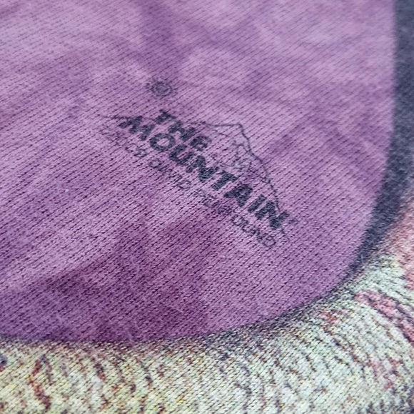 2009 Purple Gecko Throwing Peace Sign Big Print Tie Dye The Mountain T-Shirt