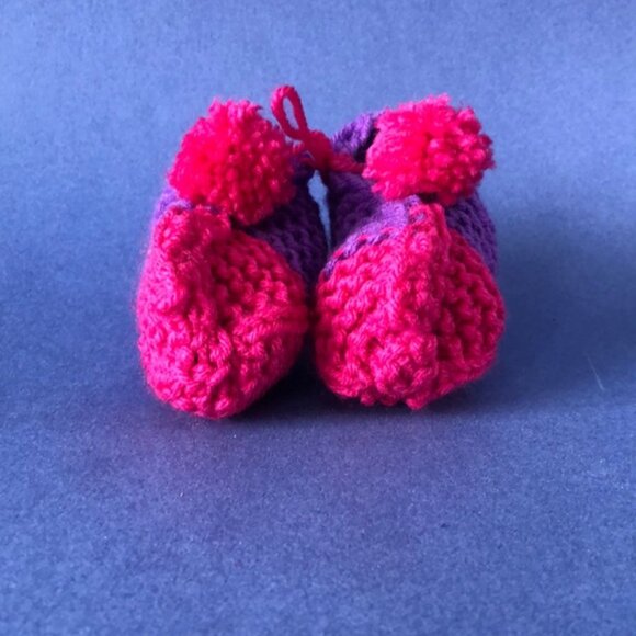 NWT Vintage Handmade Knitted Pink & Purple Children’s Slipper Booties