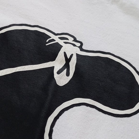 Snoopy Uniqlo Kaws X Peanuts UT Graphic T-Shirt Single Stitch Unisex