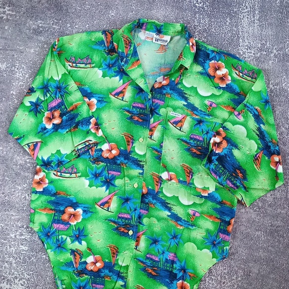 Vintage BAHAMAS Style Button-Up Shirt Hawaiian