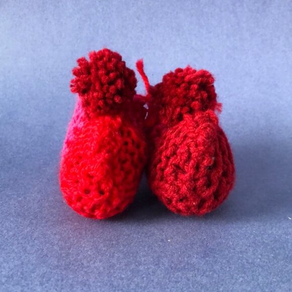 NWT Vintage Handmade Knitted Red, Pink Children’s Slipper Booties