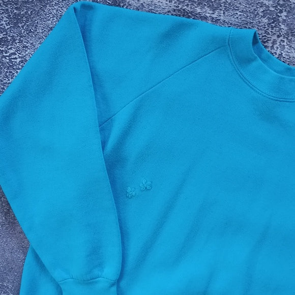 Vintage 90s Two Small Flowers Sewed Crewneck Sweater