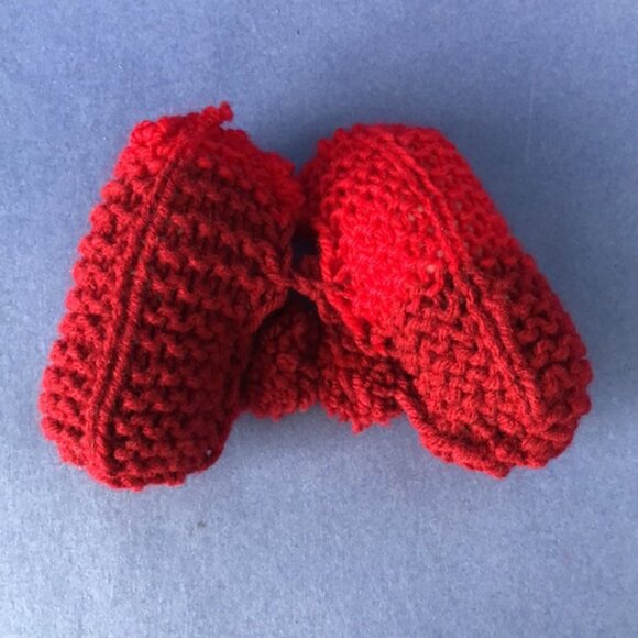 NWT Vintage Handmade Knitted Red Ombre Children’s Slipper Booties