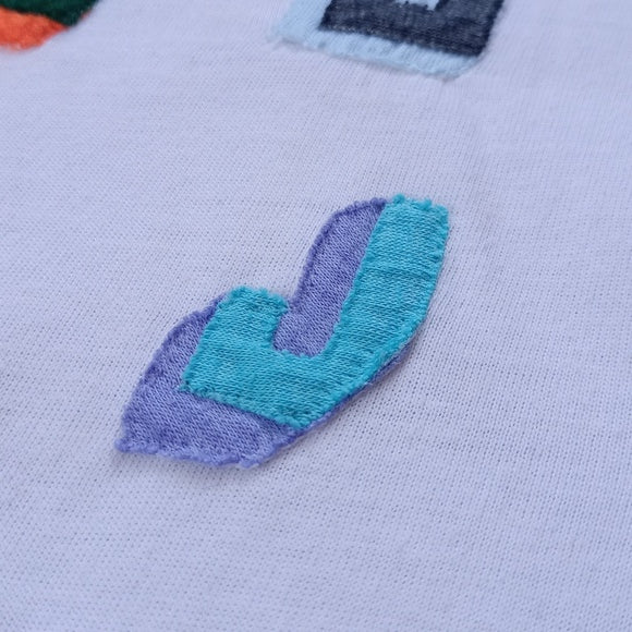 VINTAGE 90s A-Z Alphabet Patch Single Stitch T-Shirt