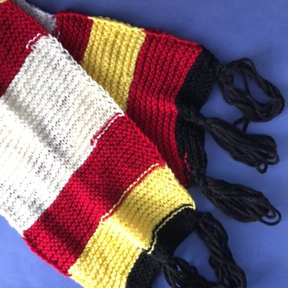 NWOT Vintage Hand-Knitted Made-in-Canada Colourful Warm Scarf