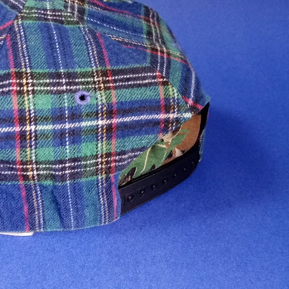 Vintage DISNEY Mickey Embroidered Tartan Snapback Hat UNISEX