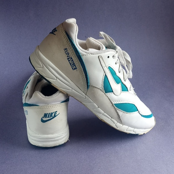 Vintage Nike Run/Walk Athletic Shoe Women's