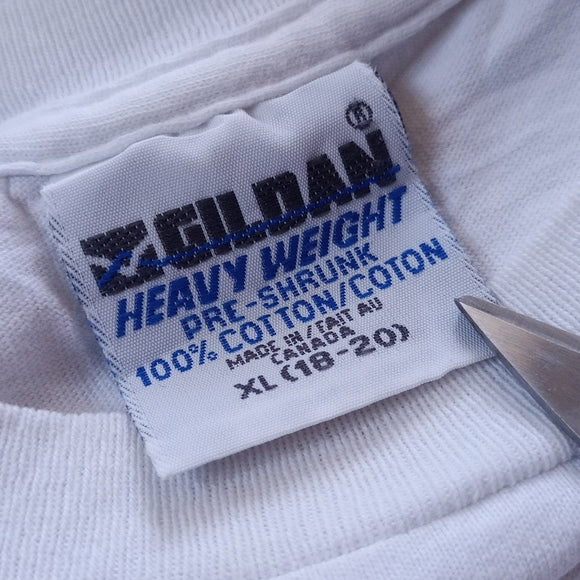 Vintage Patrick Roy 33 Montreal Canadiens Gildan Single Stitch T-Shirt