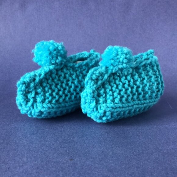 NWT Vintage Handmade Knitted Baby Blue Children’s Slipper Booties