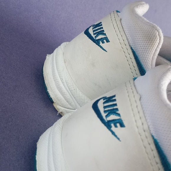 Vintage Nike Run/Walk Athletic Shoe Women's