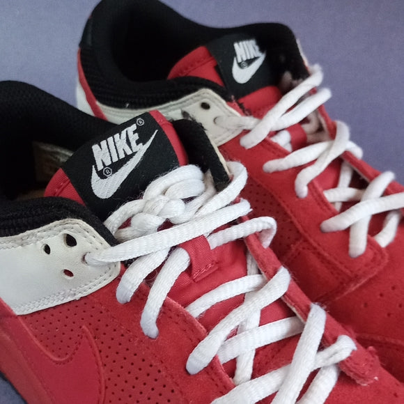 RARE 2008 Nike Dunk Low Shoe 310569-661 Varsity Red