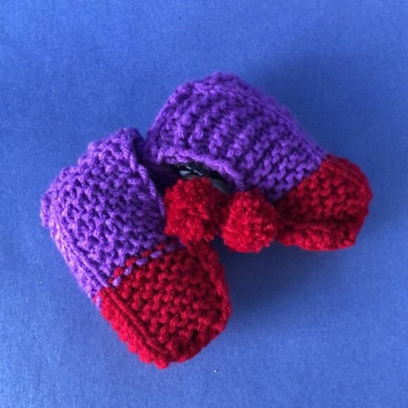 NWT Vintage Handmade Knitted Purple Cherry Children’s Slipper Booties