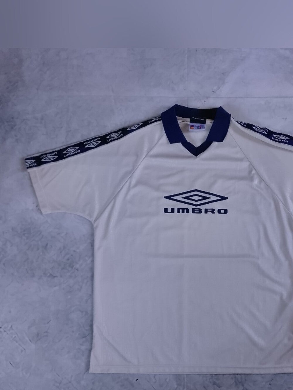 Umbro Men’s Cream/Navy Soccer Jersey