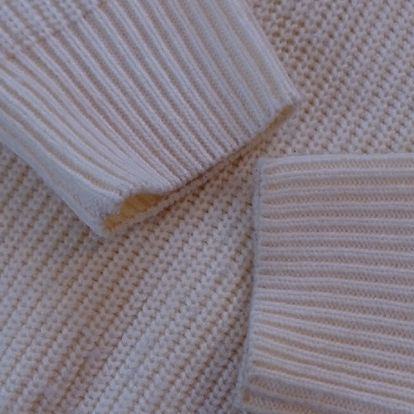 Vintage 90s Marico Women's V-Neck Sweater in Cream